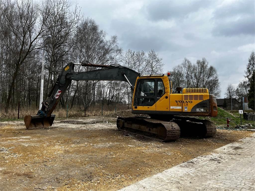  EC210CL Lánctalpas kotrók