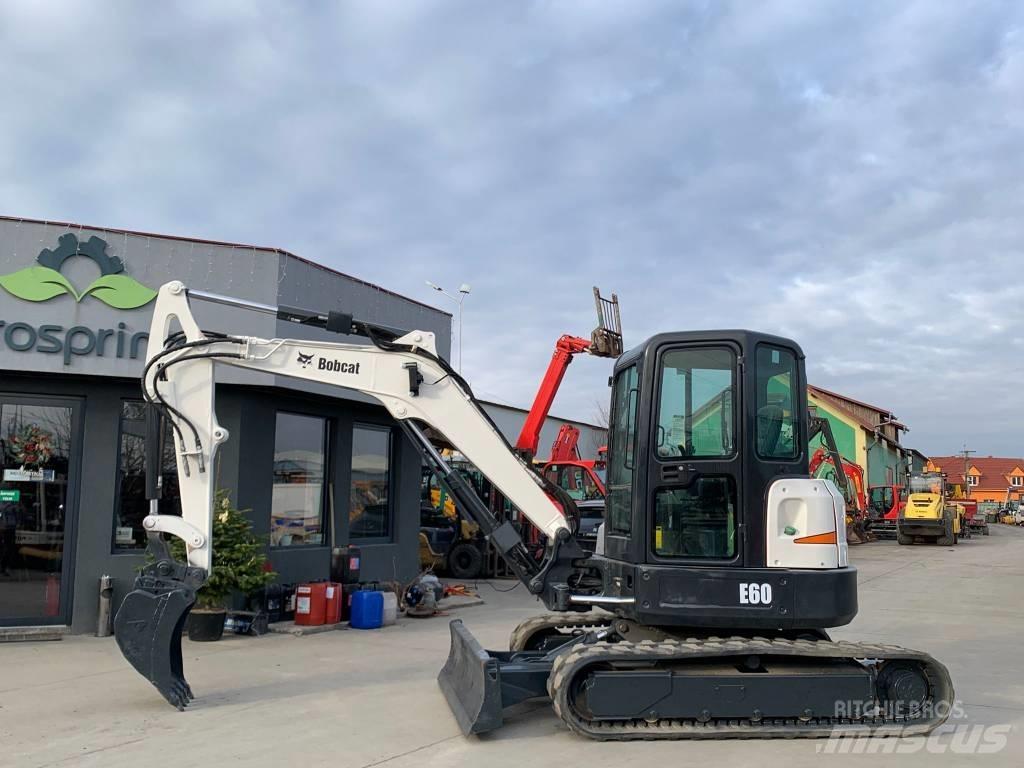Bobcat E 60 Mini kotrók < 7t