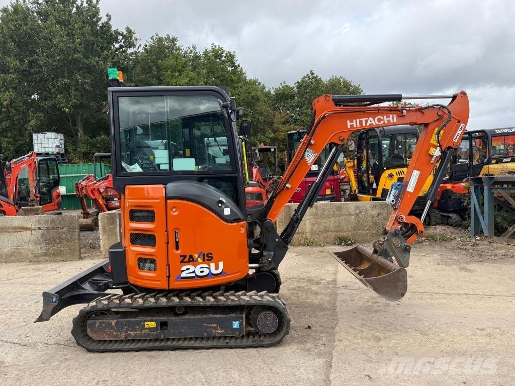 Hitachi ZX 26 U-6 CR Mini kotrók < 7t