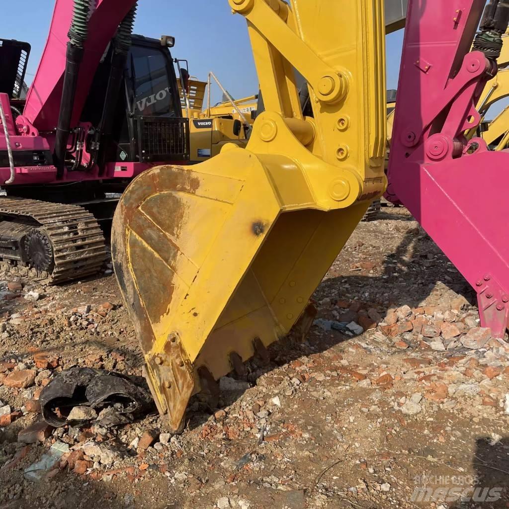 Komatsu PC 240 Lánctalpas kotrók
