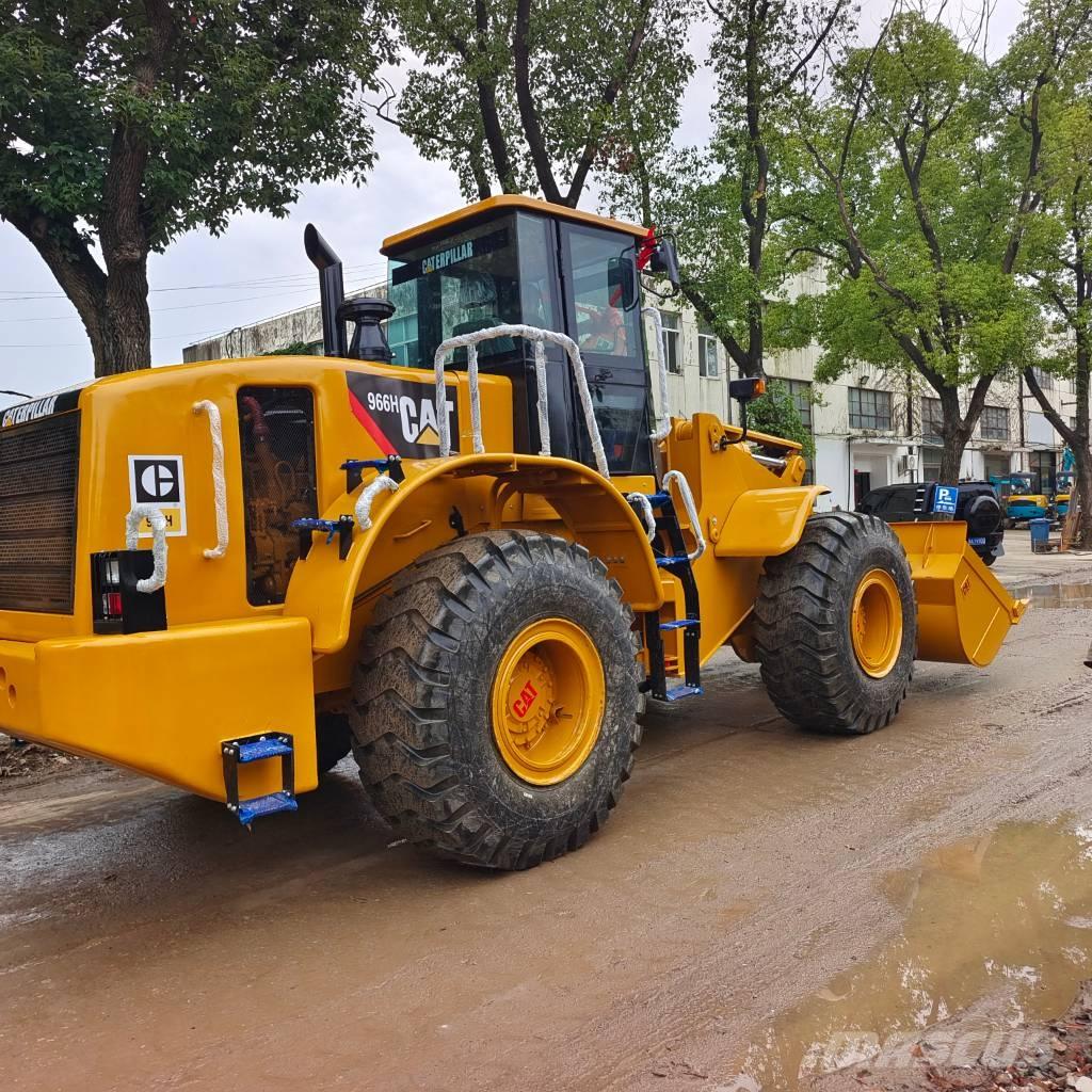 CAT 966 H Gumikerekes homlokrakodók