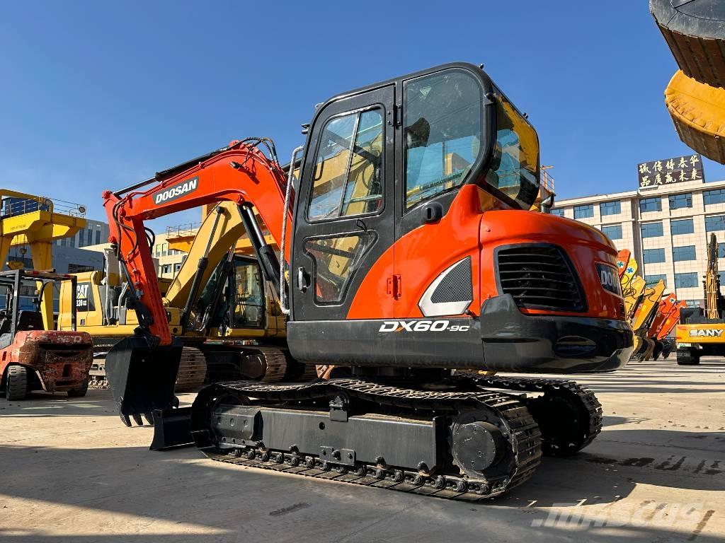 Doosan DX 60 Mini kotrók < 7t