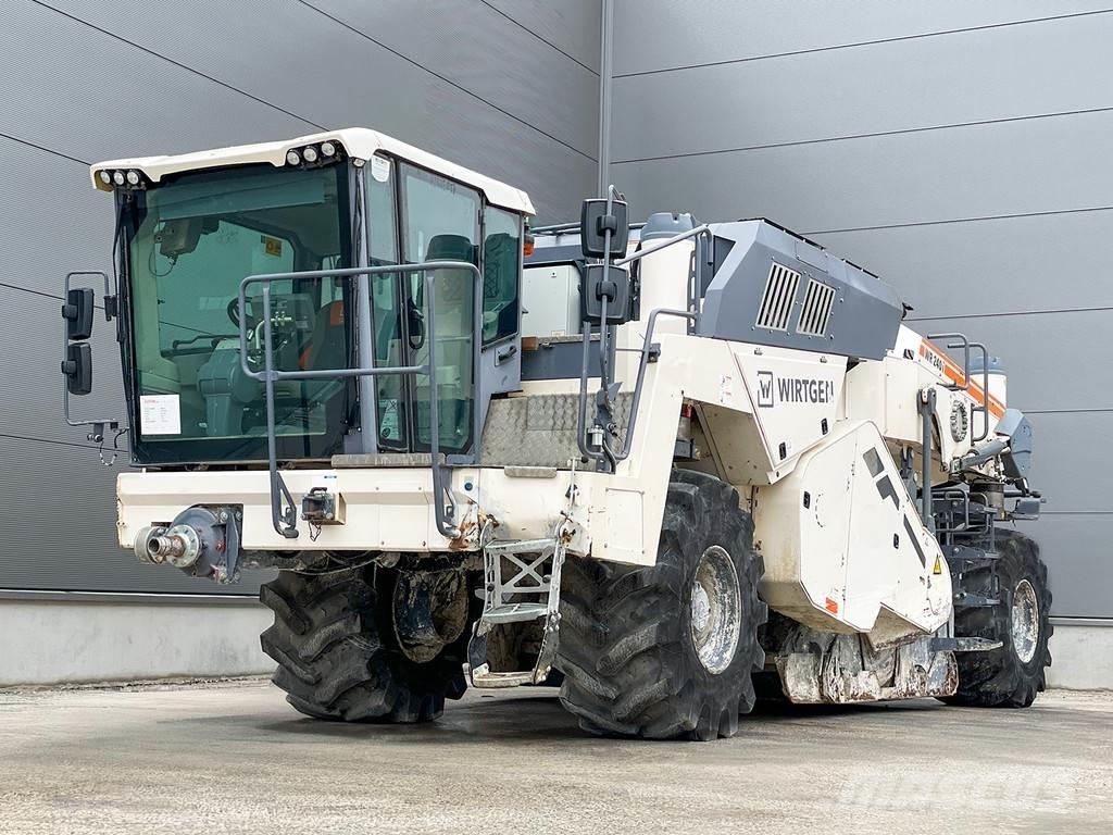 Wirtgen WR 240I Aszfalt aprítók
