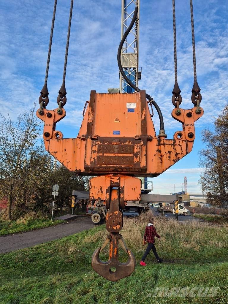 Liebherr LHM 250 Kikötői daruk