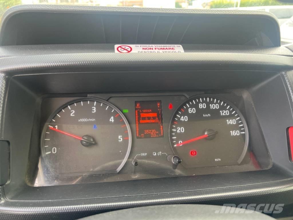 Nissan SOCAGE DA324 Teherautóra szerelt emelők és állványok