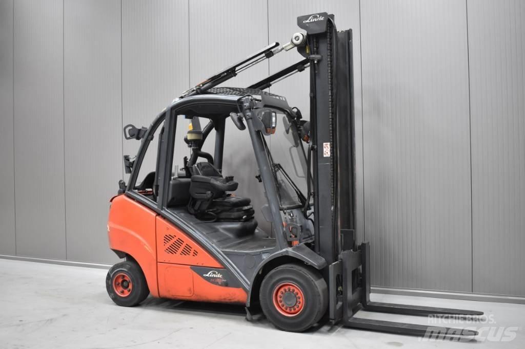 Linde H 30 T Gázüzemű targoncák