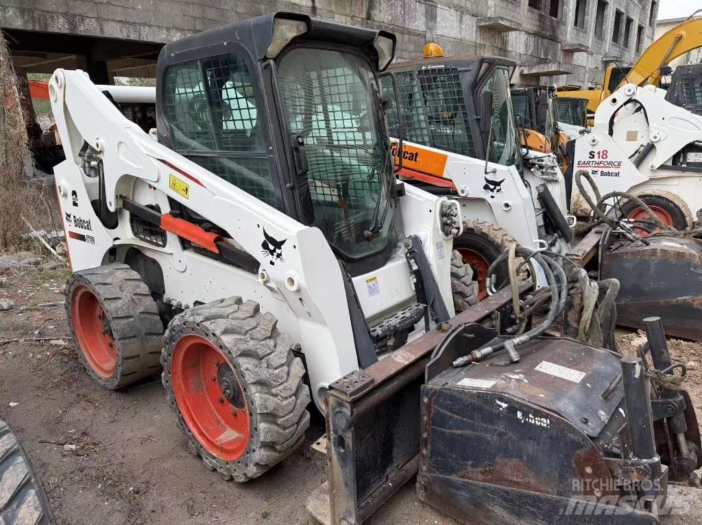 Bobcat S 220 S750 Kompaktrakodók
