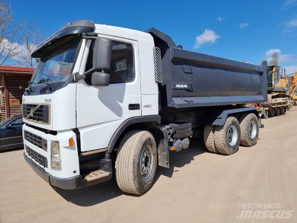 Volvo FM420 6x4 Hidraulikus konténerszállító