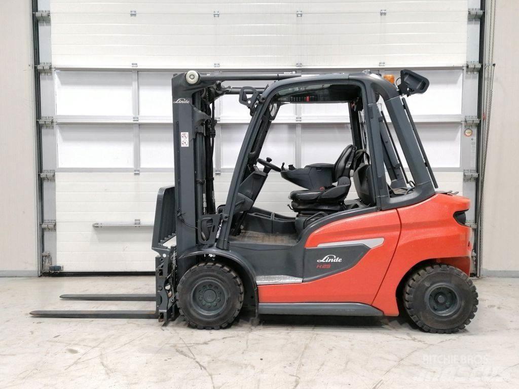 Linde H25T-01 Elektromos targoncák