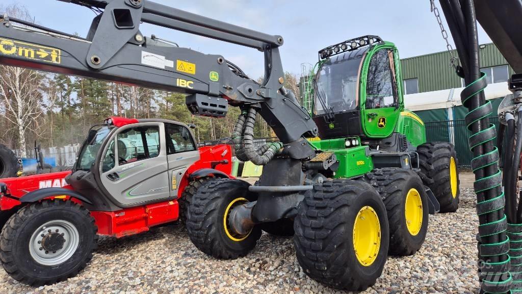 John Deere 1170 G Betakarítók