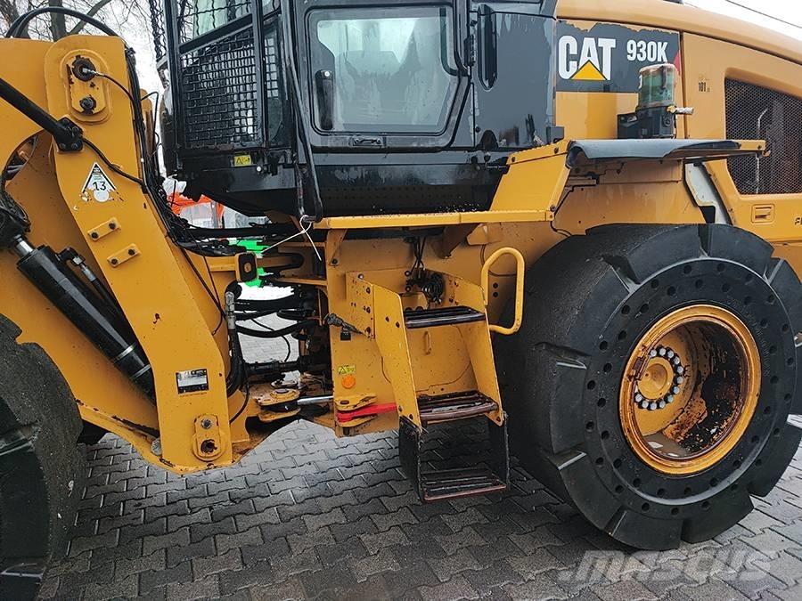 CAT 930 K Gumikerekes homlokrakodók