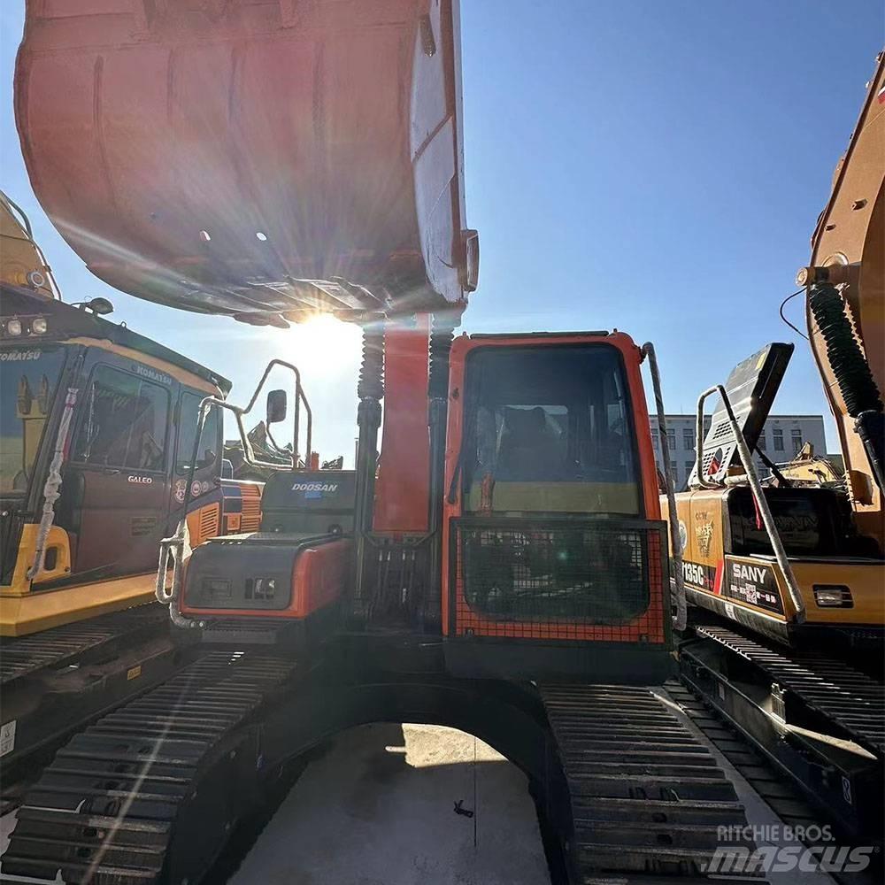 Doosan DX150LC-9C Lánctalpas kotrók