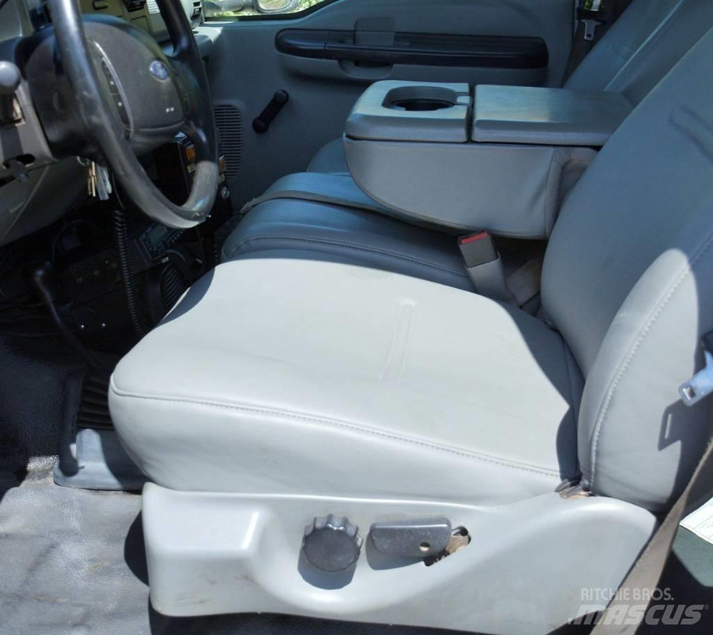 Ford F 550 Közúti karbantartó haszongépek