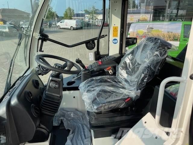 CLAAS Torion 535 Gumikerekes homlokrakodók