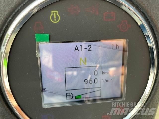 CLAAS Torion 535 Gumikerekes homlokrakodók