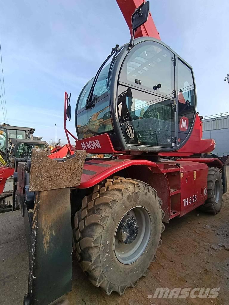 Magni RTH 5.25 Teleszkópos rakodók
