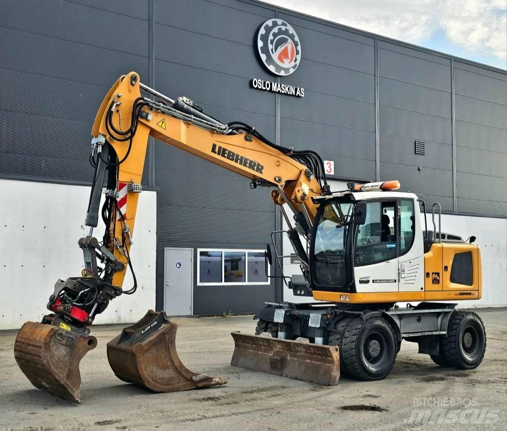 Liebherr A 916 Gumikerekes kotrók