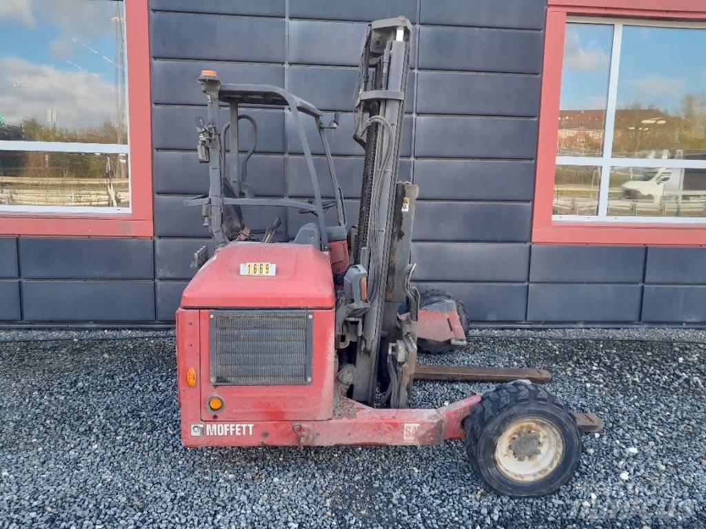 Moffett M4 25.3 NX Targoncák-Egyéb