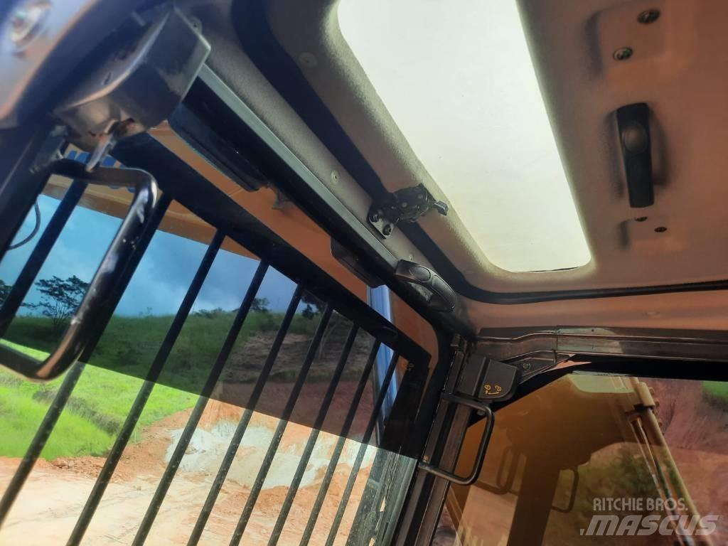 Komatsu PC130 Lánctalpas kotrók