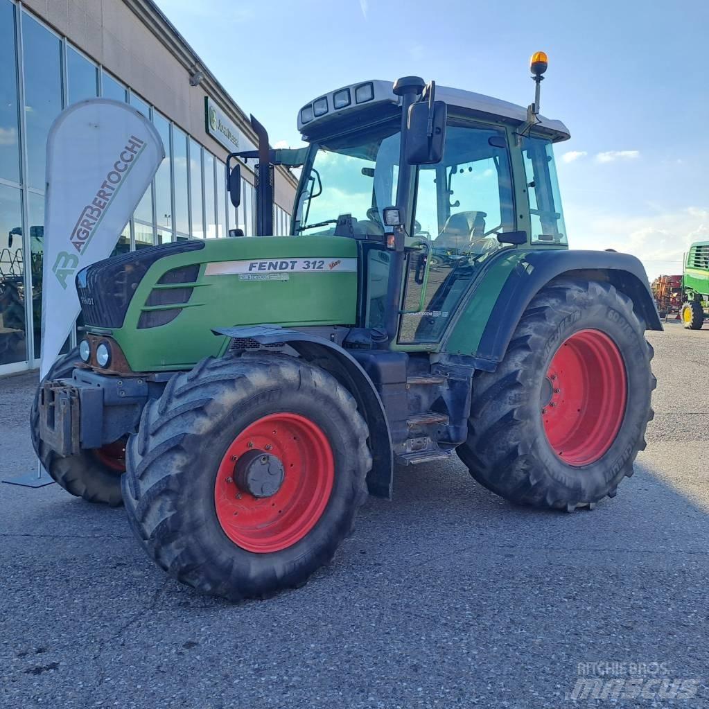 Fendt 312 Vario Traktorok