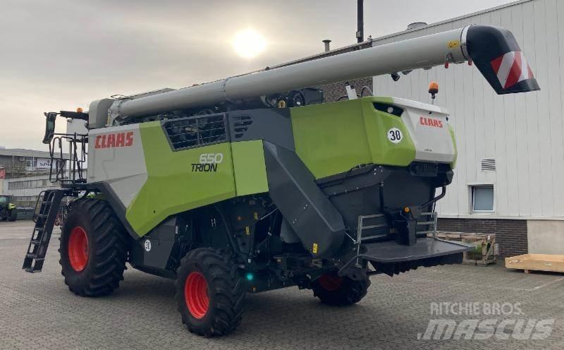 CLAAS TRION 650 Kombájnok