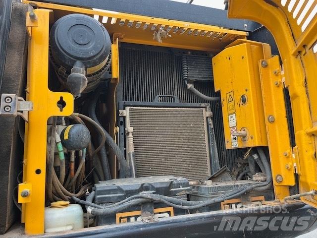 JCB JS 145 W Gumikerekes kotrók