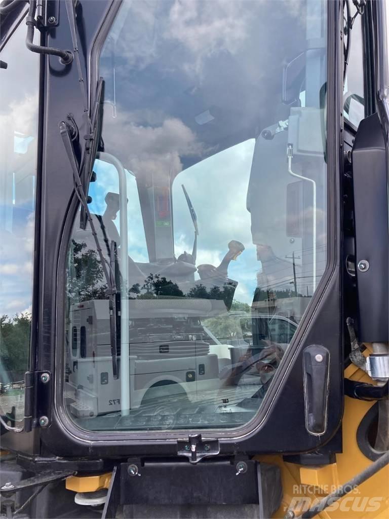 CAT 12 M 3 Gréderek