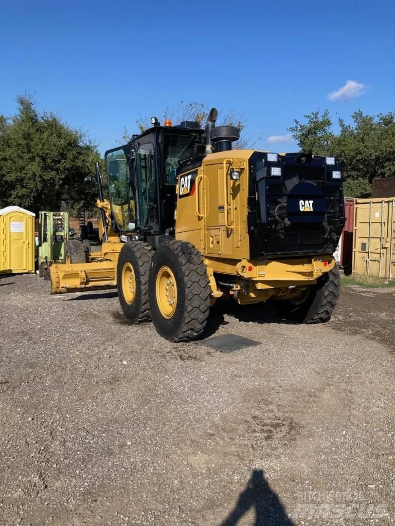 CAT 12 M 3 Gréderek