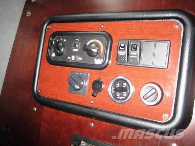 Western Star 5700 XE Nyergesvontatók