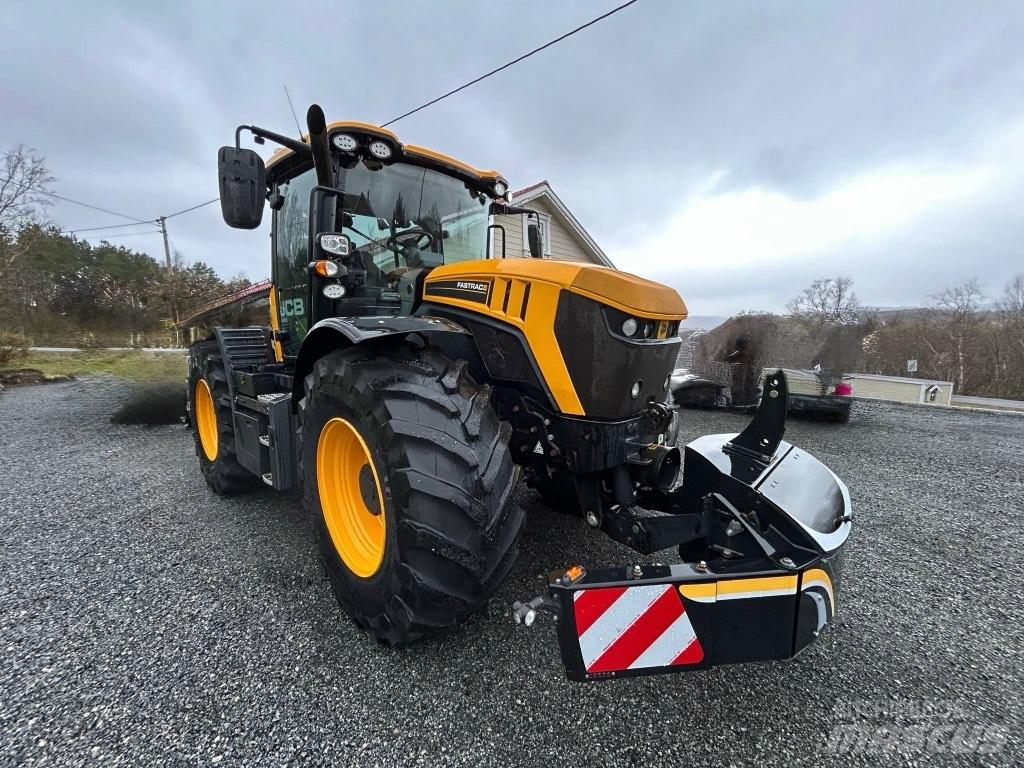 JCB 4220 FASTRAC Traktorok
