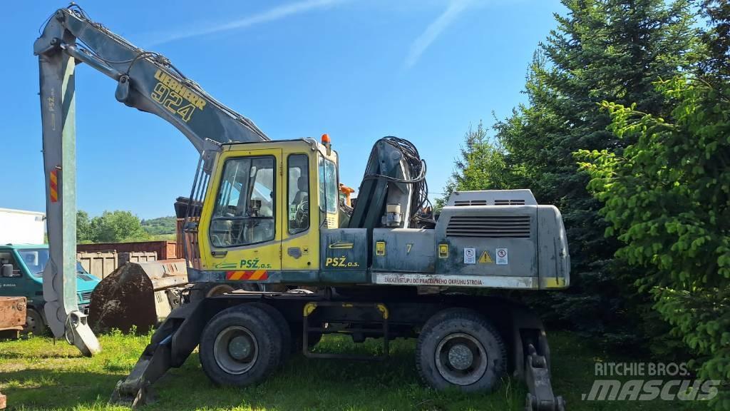 Liebherr A 924 Gumikerekes kotrók