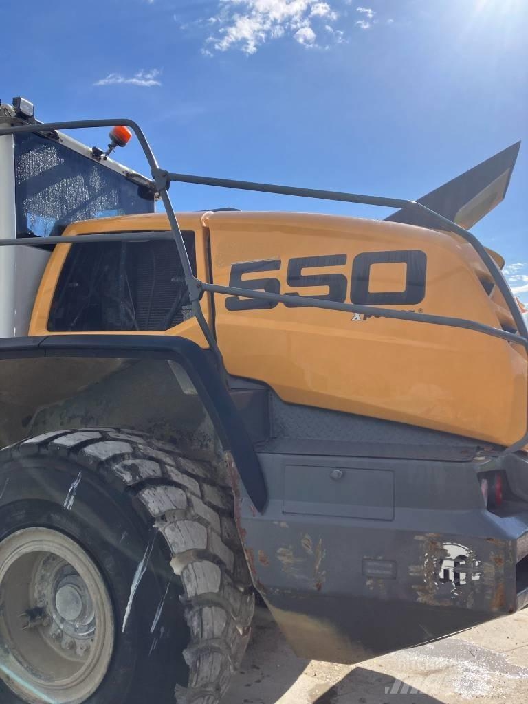 Liebherr L550 Xpower Gumikerekes homlokrakodók