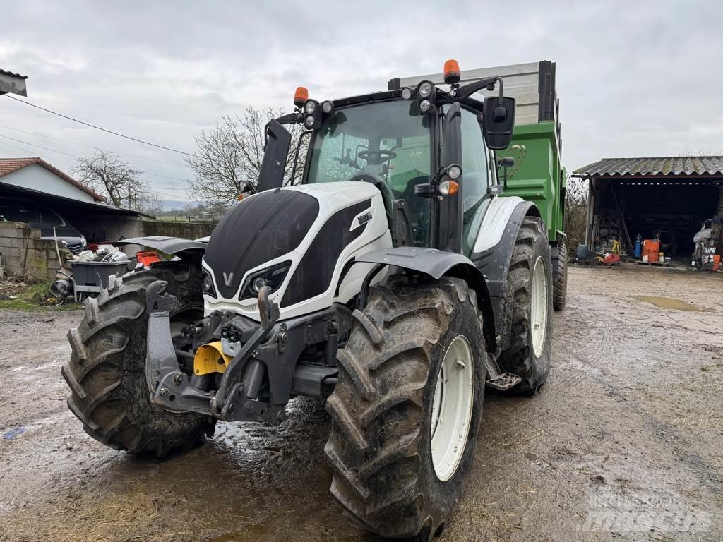 Valtra N174 Traktorok