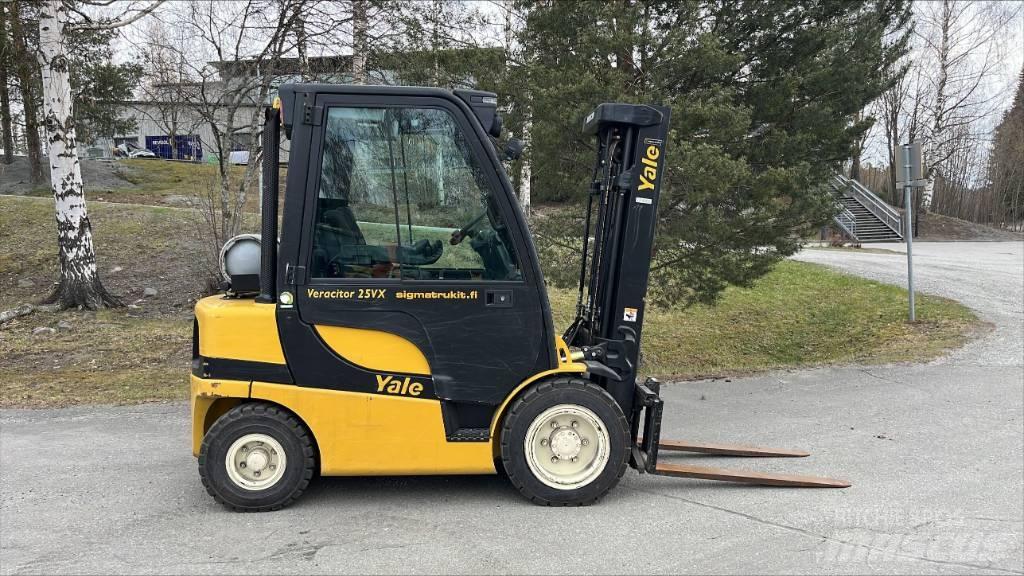 Yale GLP 25 VX Gázüzemű targoncák