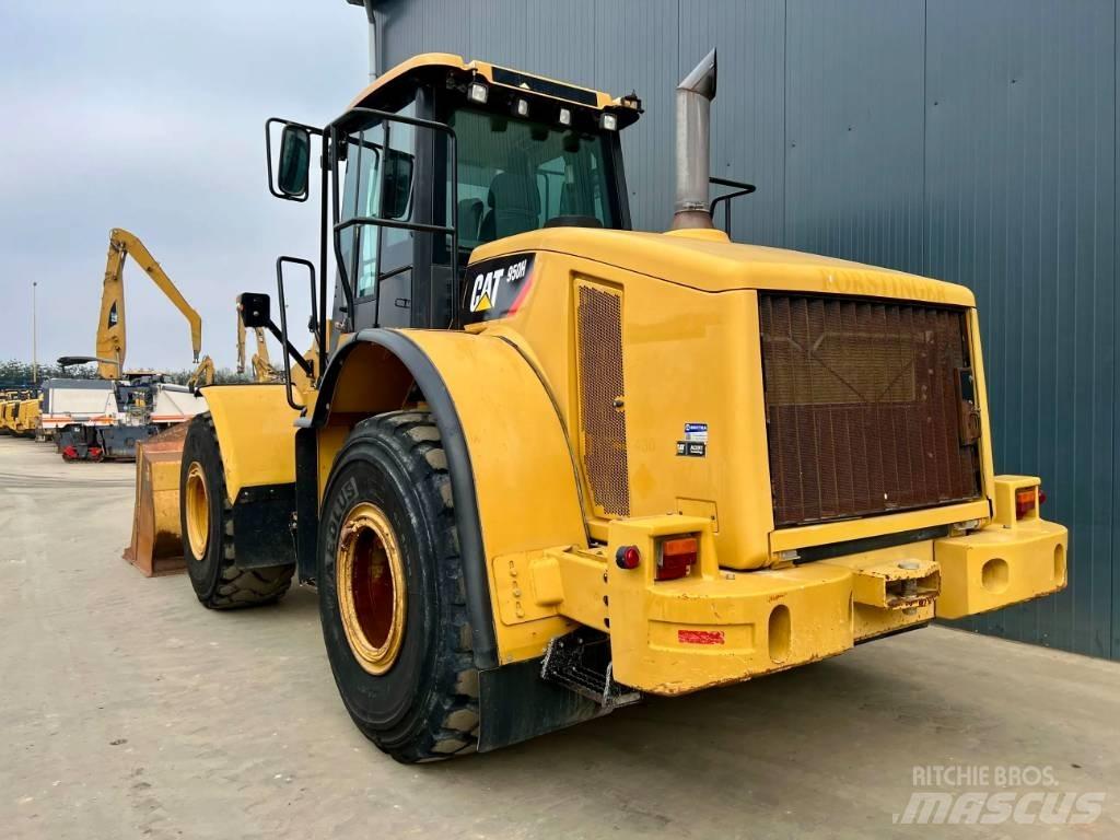 CAT 950H Gumikerekes homlokrakodók
