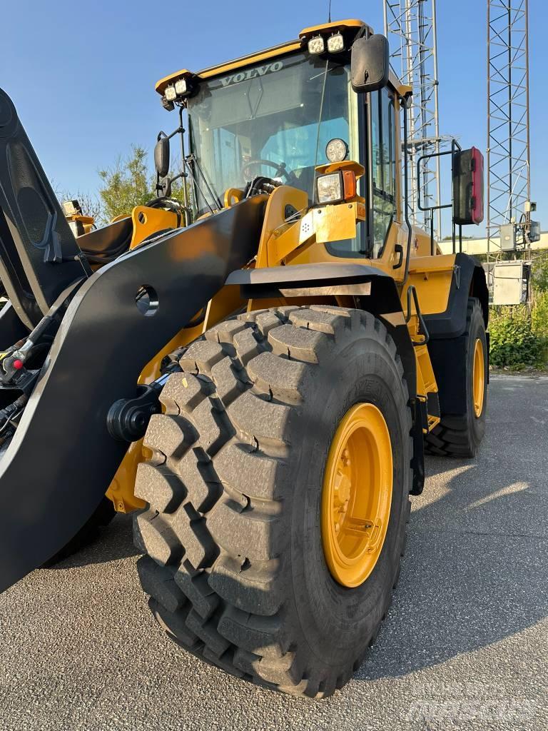 Volvo BM L 120 G Gumikerekes homlokrakodók