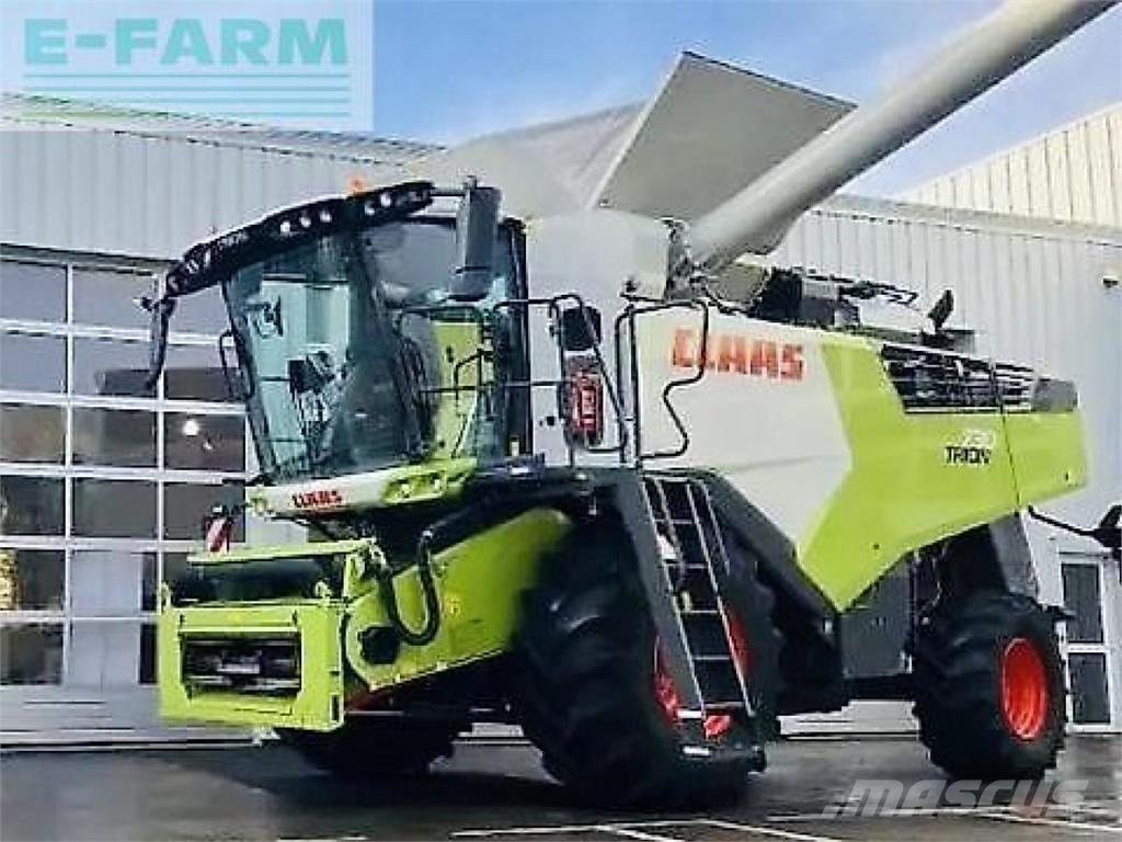 CLAAS trion 730 Kombájnok