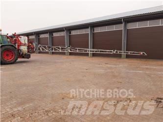 Kuhn Altis 1800L Vontatott trágyaszórók