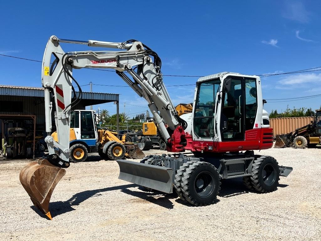 Takeuchi TB 295 Gumikerekes kotrók