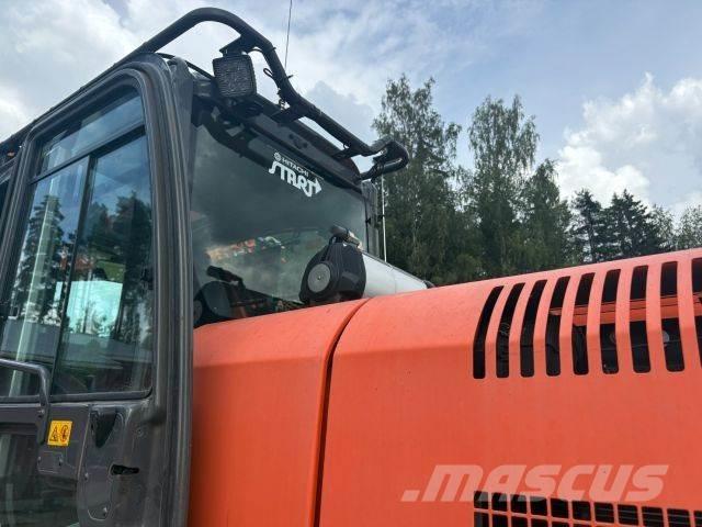 Hitachi ZX170W-3 Gumikerekes kotrók