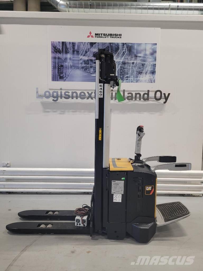 CAT NSV 16N Elektromos gyalogkíséretű targoncák