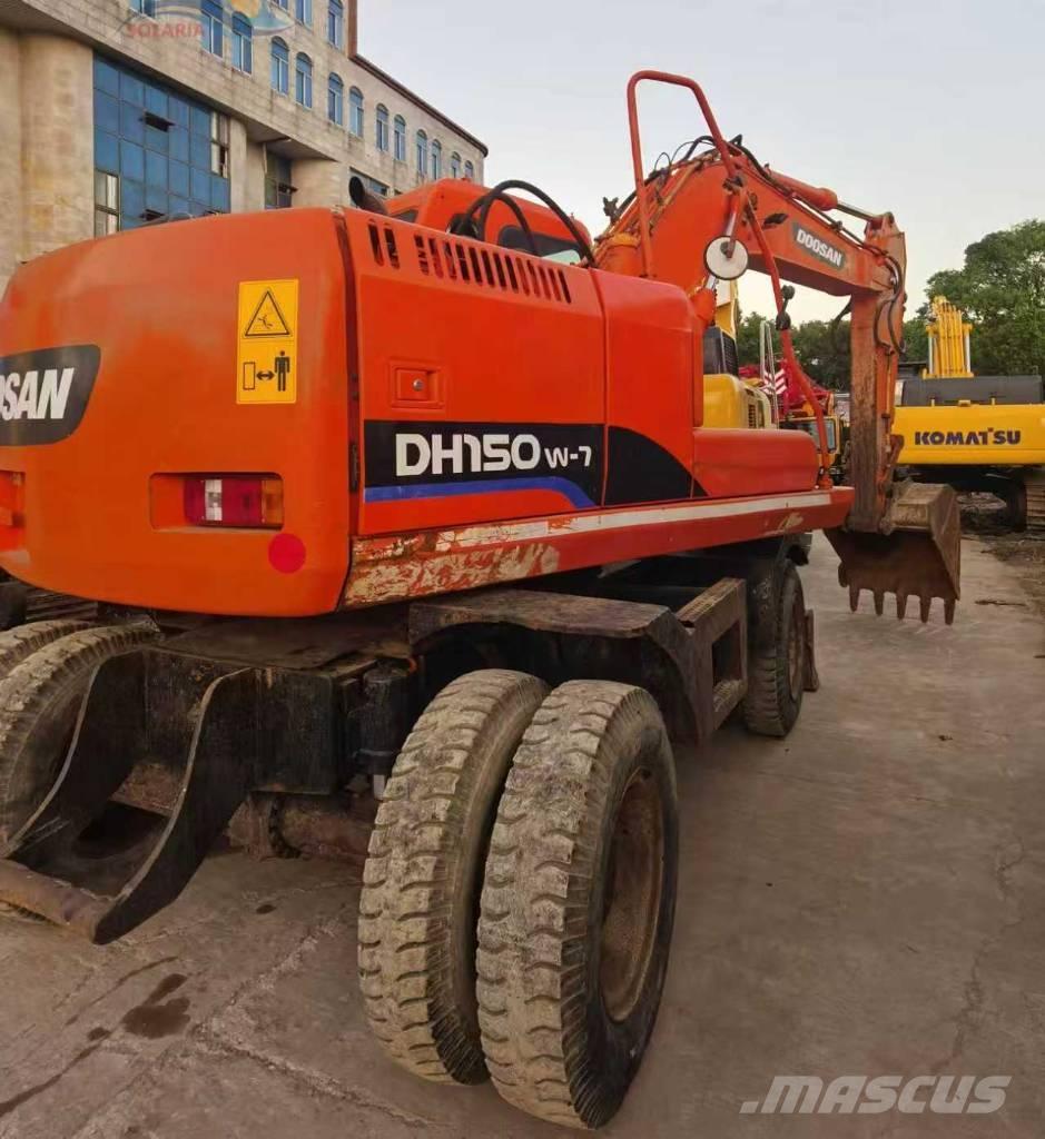Doosan DH 150 W-7 Gumikerekes kotrók