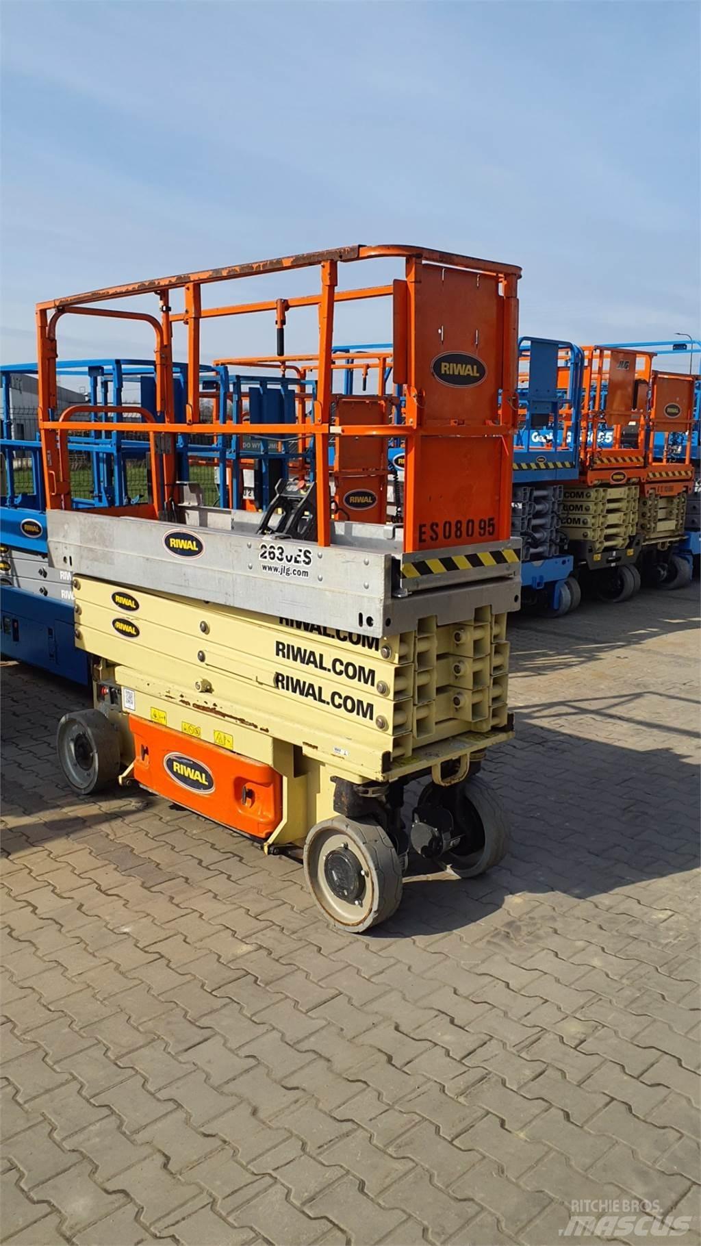 JLG 2630ES Ollós emelők