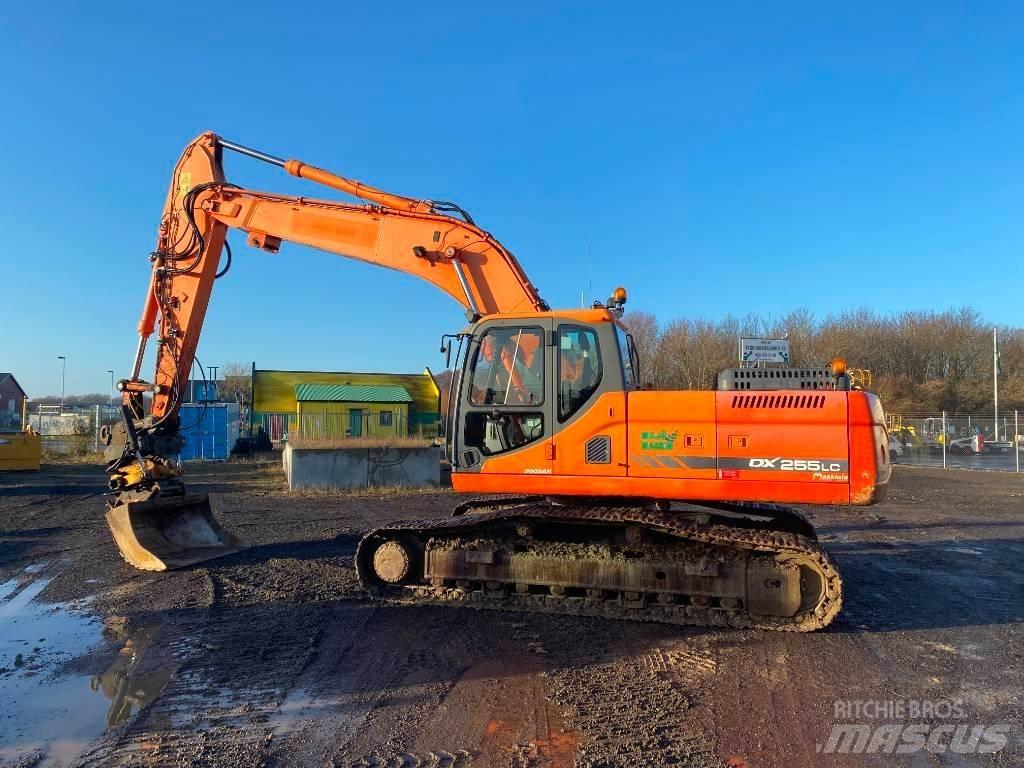 Doosan DX 255 LC Lánctalpas kotrók