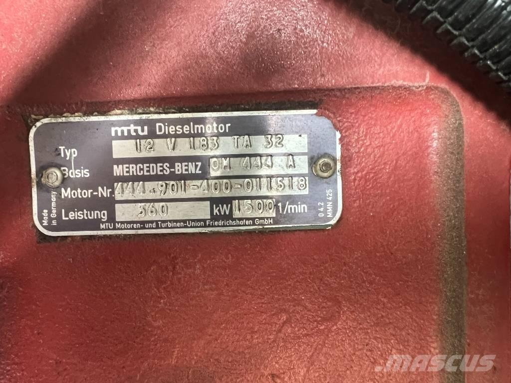 Mercedes-Benz OM 444 Motorok