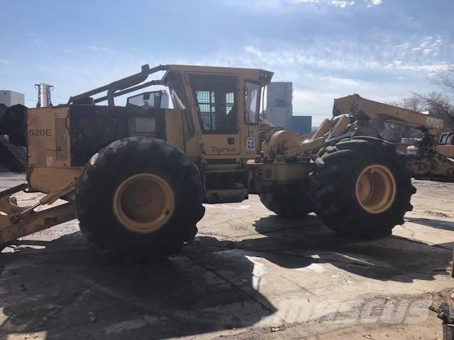 Tigercat 620 Vonszolók