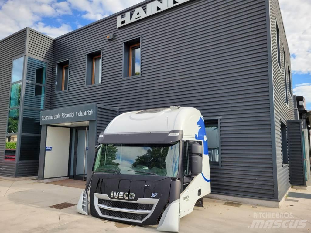 Iveco AS Vezetőfülke és belső tartozékok