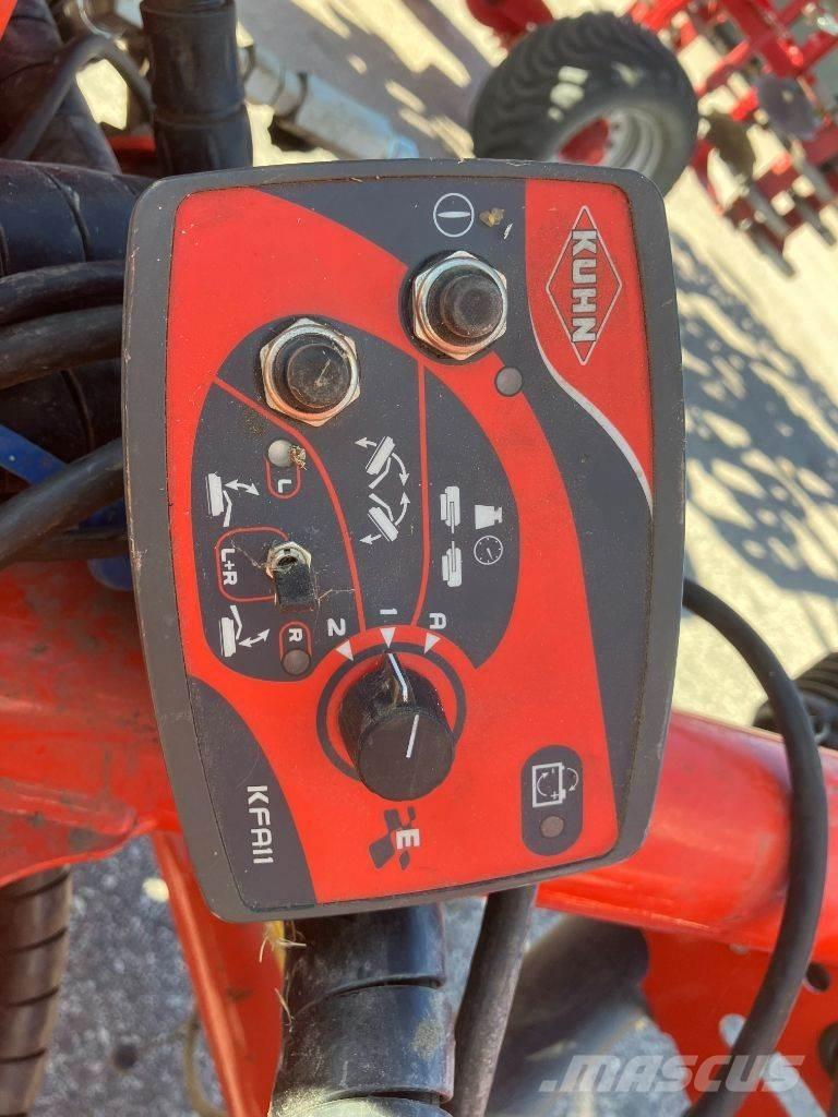 Kuhn GMD 10030 Kaszák