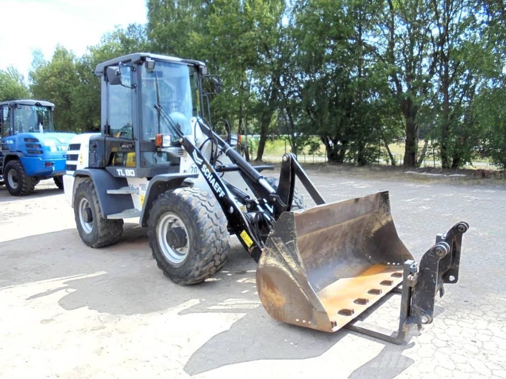 Schaeff TL 80 Gumikerekes homlokrakodók