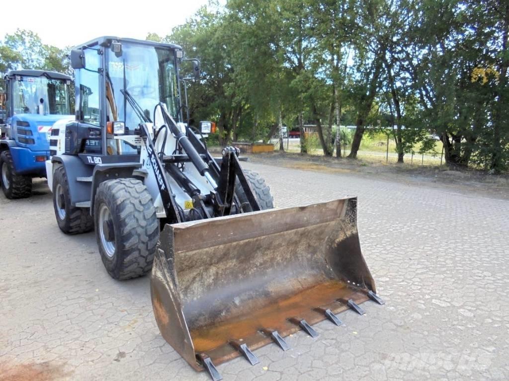Schaeff TL 80 Gumikerekes homlokrakodók